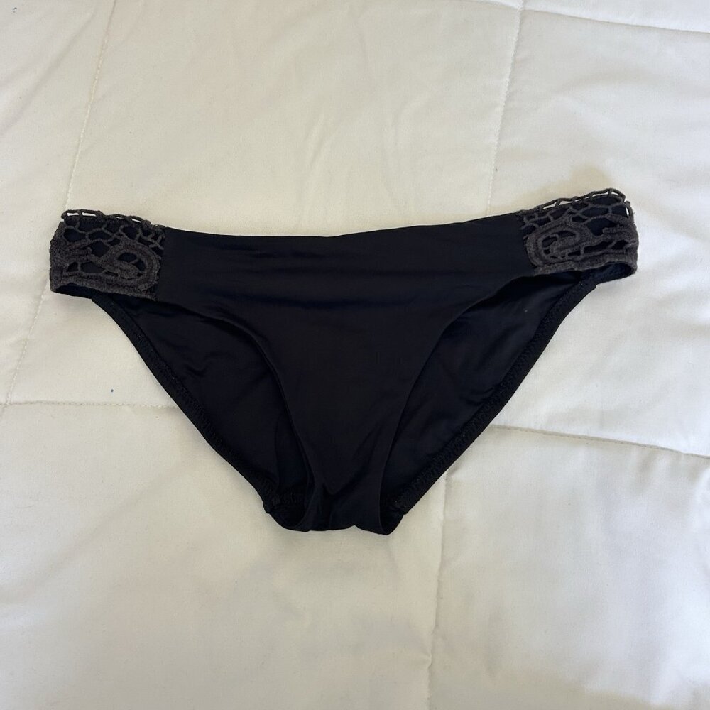 Becca By Rebecca Virtue Bikini Bottom Womens Medium Black Swimwear Beach Summer
